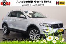 Volkswagen T-Roc - 1.0 TSI Style PDC Camera ACC Navi !! 2e Pinksterdag geopend van 12:00 tot 17:00u !!