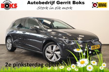 Volkswagen Golf - 1.5 eTSI Style Panoramadak Elec.Trekhaak IQ-led !! 2e Pinksterdag geopend van 12:00 tot 17:00u !!