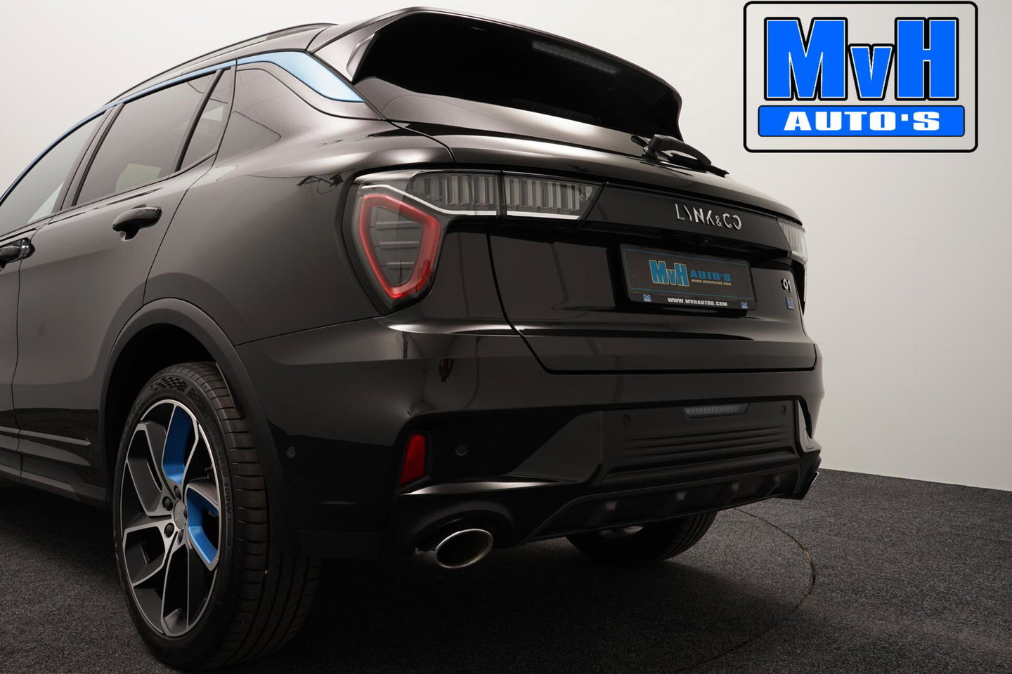 Lynk & Co 01 1.5 Plug-in Hybride|ZWARTE.HEMEL|360ºCAM|PANO