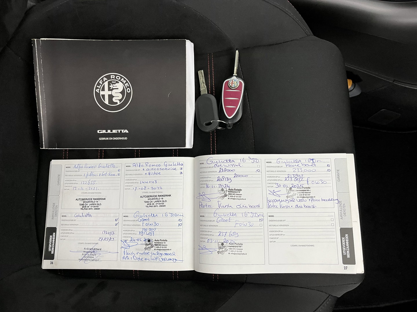 Alfa Romeo Giulietta 1.6 JTDM Super Pack Veloce Aut. *NAVI-FULLMAP | SPORTSEATS | SHIFTPADDLES | PRIVACY-GLASS | ECC | PDC | CRUISE | 17''ALU*