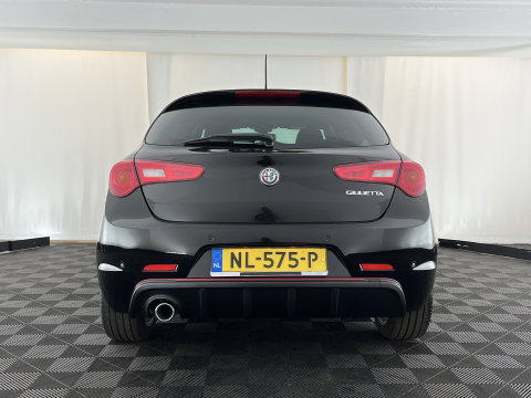Alfa Romeo Giulietta 1.6 JTDM Super Pack Veloce Aut. *NAVI-FULLMAP | SPORTSEATS | SHIFTPADDLES | PRIVACY-GLASS | ECC | PDC | CRUISE | 17''ALU*