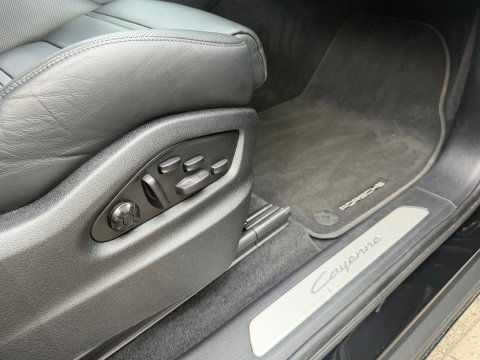 Porsche Cayenne Coupé 3.0 E-Hybrid Carbon|NL-Auto|Memory|Pano|SportChrono|18Wegs