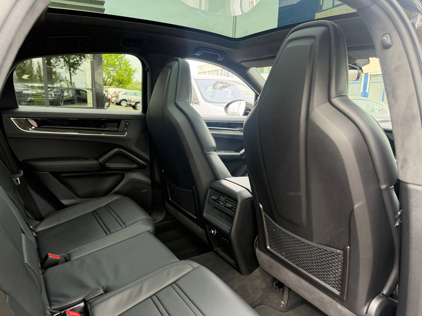 Porsche Cayenne Coupé 3.0 E-Hybrid Carbon|NL-Auto|Memory|Pano|SportChrono|18Wegs