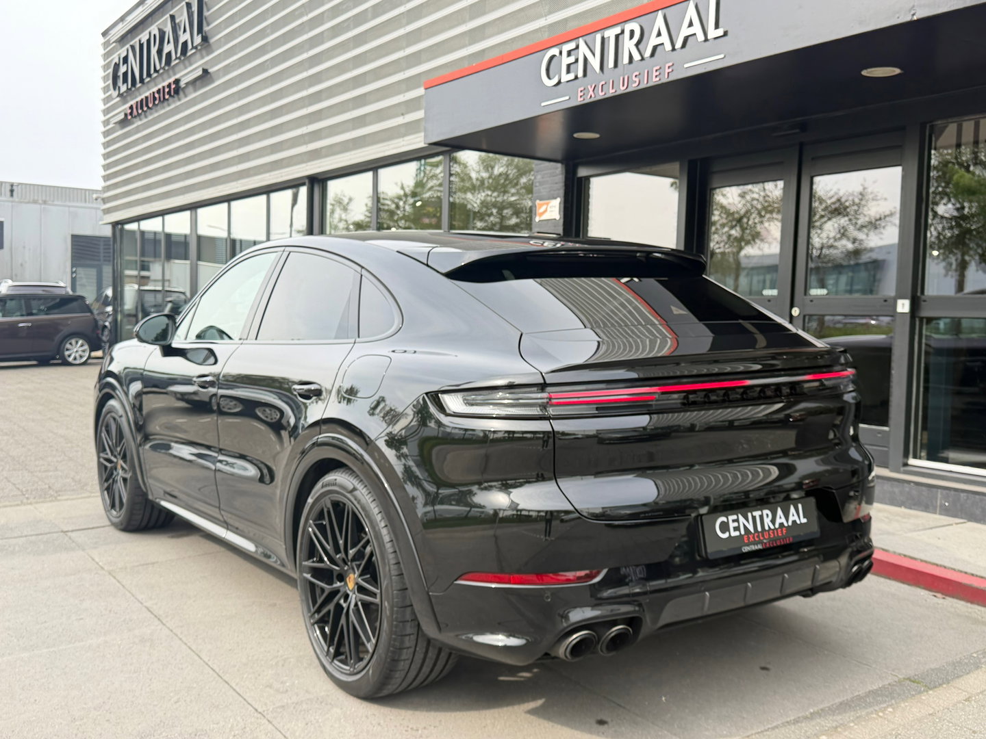 Porsche Cayenne Coupé 3.0 E-Hybrid Carbon|NL-Auto|Memory|Pano|SportChrono|18Wegs