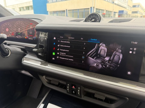 Porsche Cayenne Coupé 3.0 E-Hybrid Carbon|NL-Auto|Memory|Pano|SportChrono|18Wegs