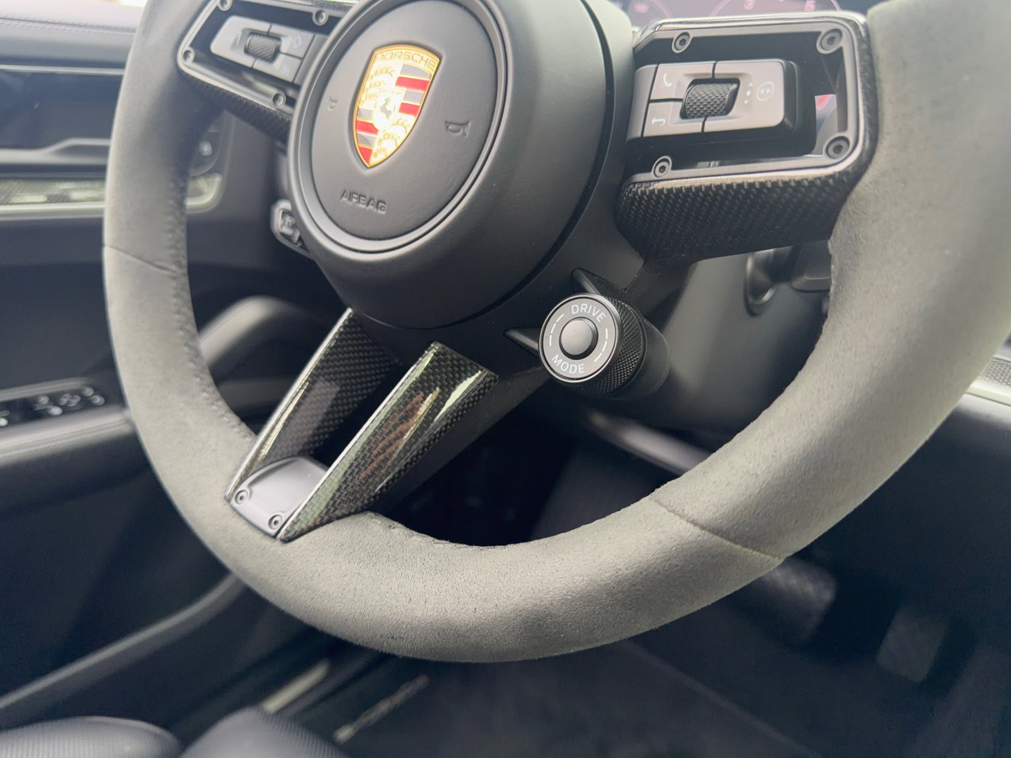 Porsche Cayenne Coupé 3.0 E-Hybrid Carbon|NL-Auto|Memory|Pano|SportChrono|18Wegs