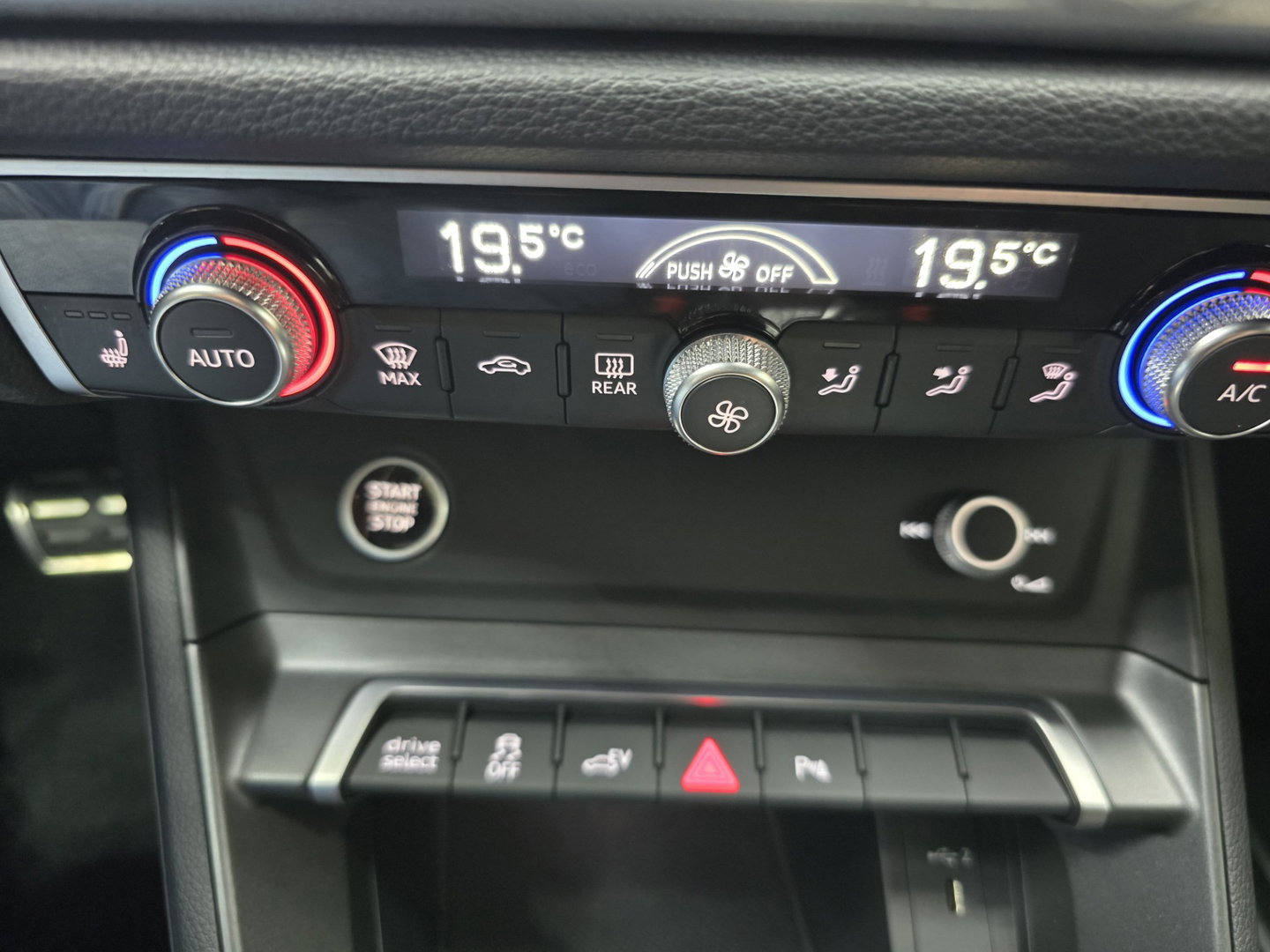 Audi Q3 45 TFSI e S edition 3x S-Line LED BNS Pakket Navi Clima Cruise 19"LM
