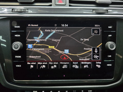 Volkswagen Tiguan 1.4 TSI Comfortline Business R PANO Draadloos laden Camera
