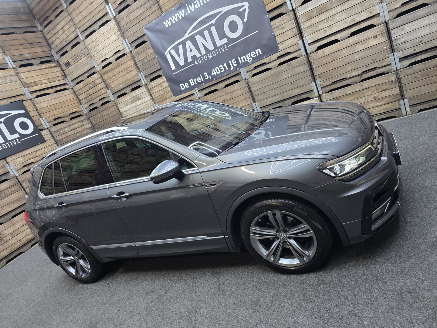 Volkswagen Tiguan 1.4 TSI Comfortline Business R PANO Draadloos laden Camera