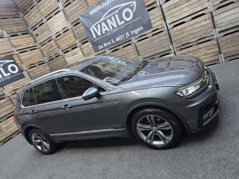 Volkswagen Tiguan 1.4 TSI Comfortline Business R PANO Draadloos laden Camera