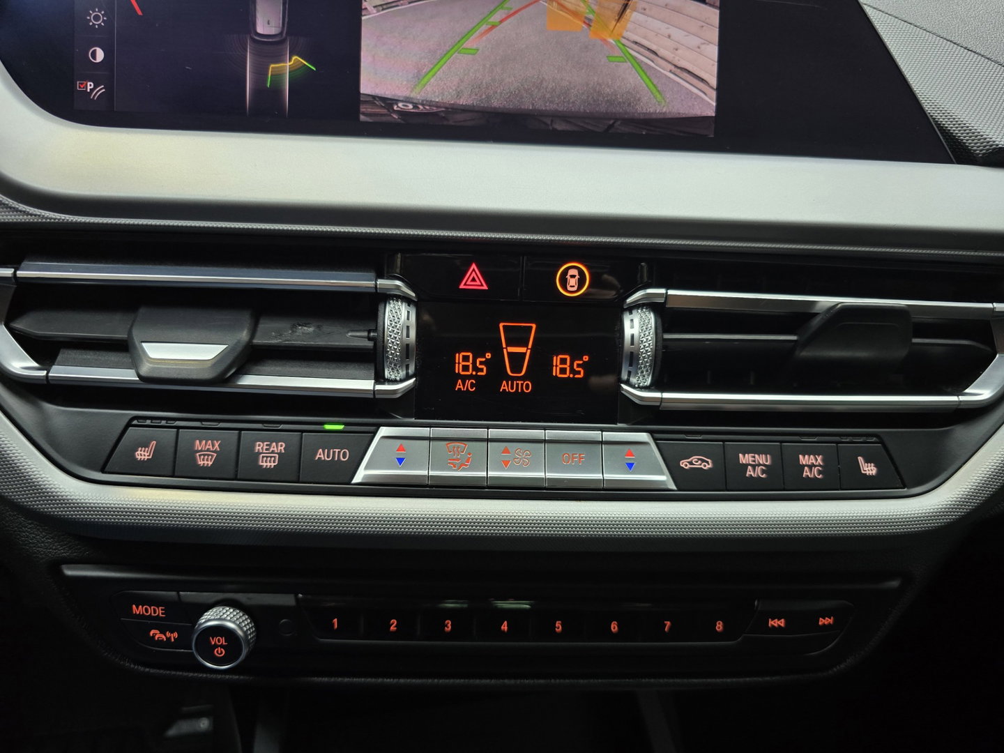 BMW 1-serie 118i High Executive Pano Clima Camera HUD Navi LM