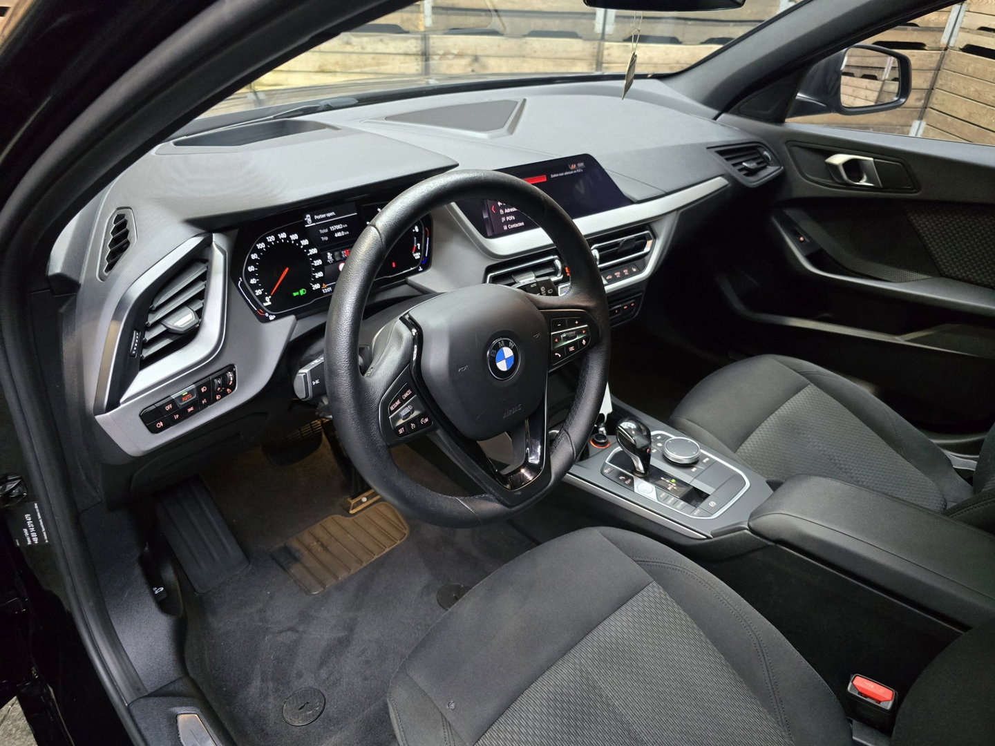 BMW 1-serie 118i High Executive Pano Clima Camera HUD Navi LM