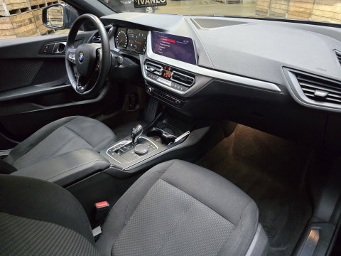BMW 1-serie 118i High Executive Pano Clima Camera HUD Navi LM