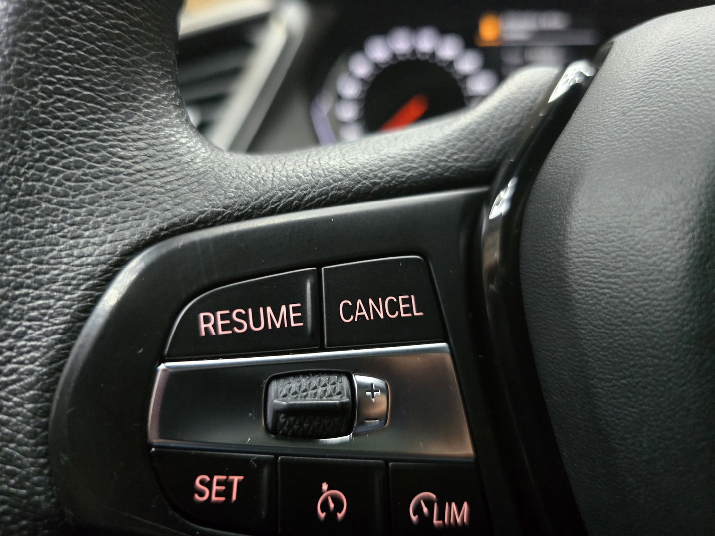 BMW 1-serie 118i High Executive Pano Clima Camera HUD Navi LM