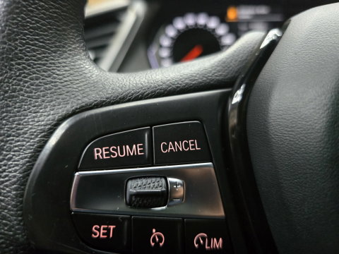 BMW 1-serie 118i High Executive Pano Clima Camera HUD Navi LM