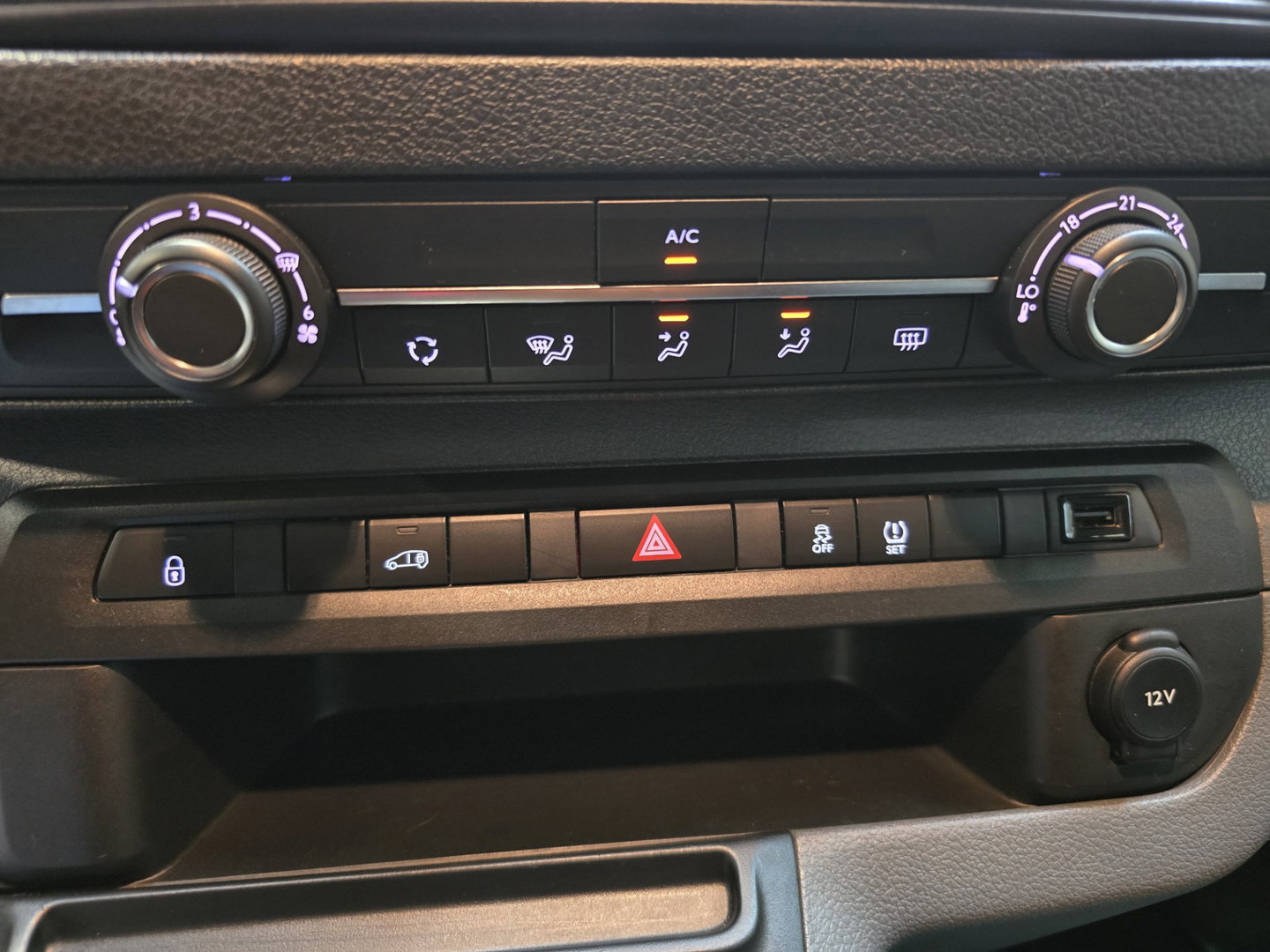 Opel Vivaro-e L2H1 Edition 75 kWh Lat om Lat Airco Cruise Navi Carplay Camera