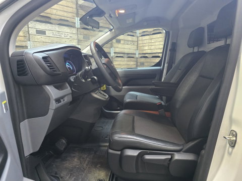 Opel Vivaro-e L2H1 Edition 75 kWh Lat om Lat Airco Cruise Navi Carplay Camera
