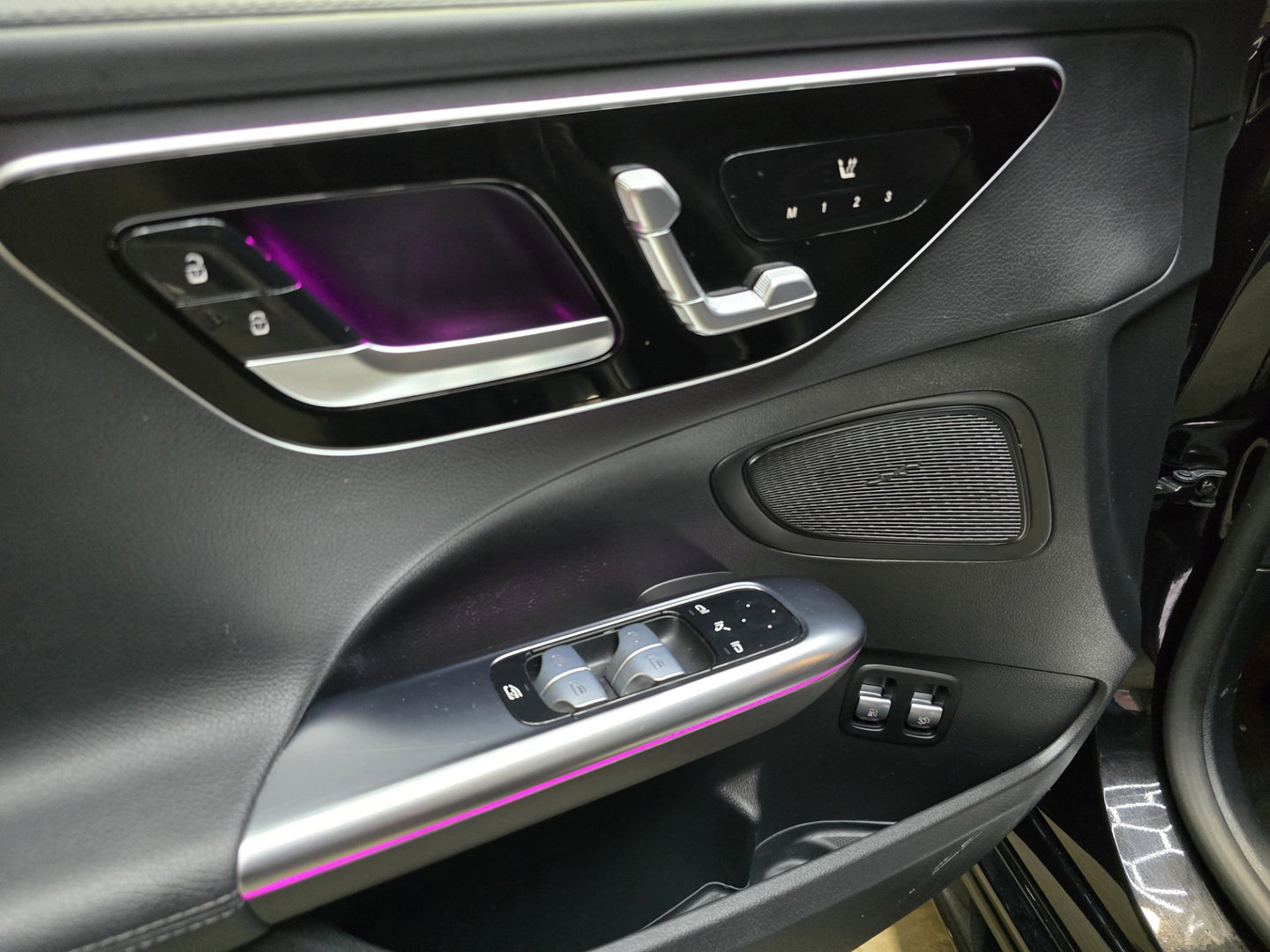 Mercedes-Benz C-Klasse Estate 300 e AMG Line Laser Leder 360 Carplay Navi Clima LM