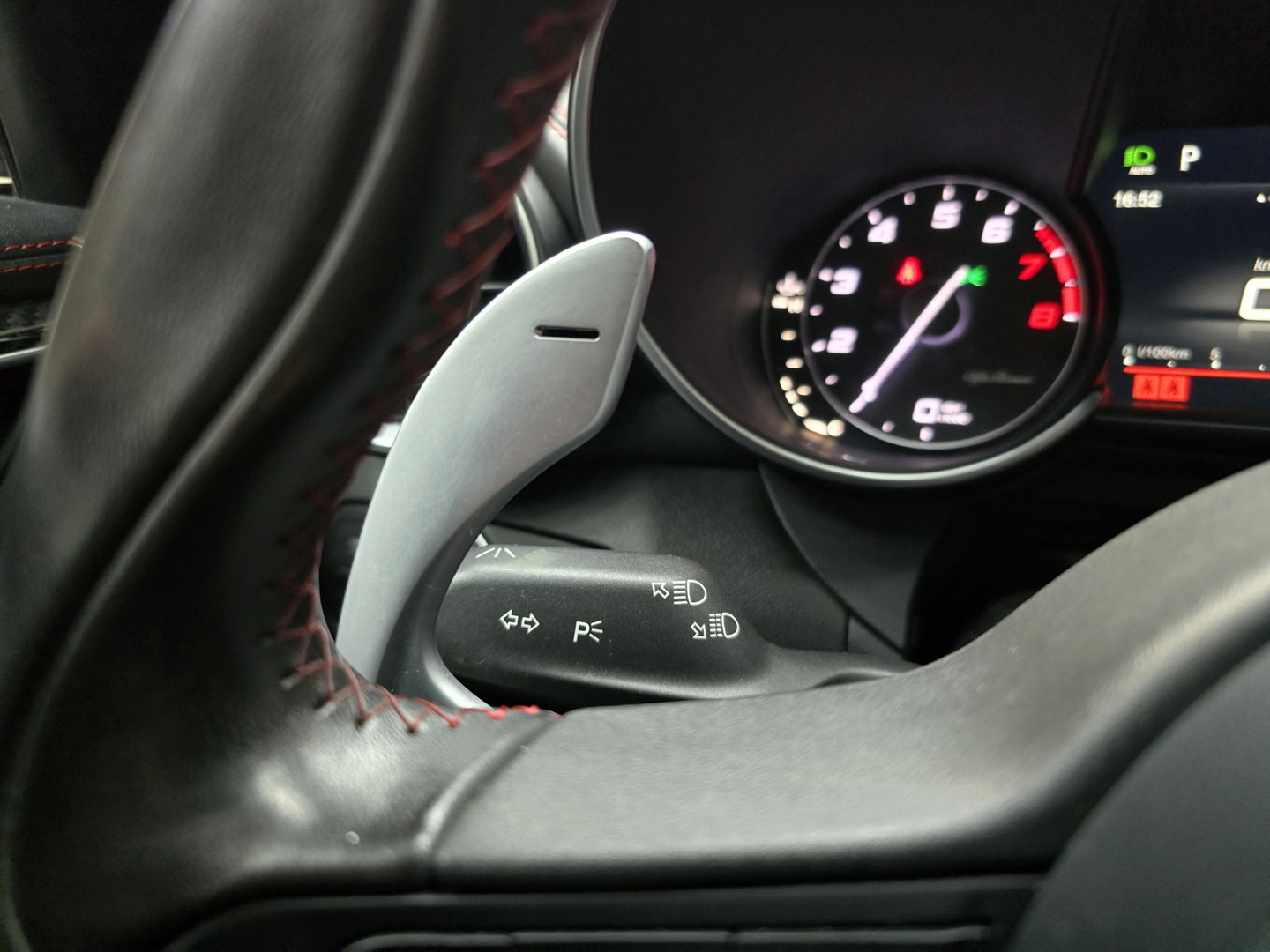 Alfa Romeo Giulia 2.9 V6 Quadrifoglio Bi Xenon Navi Clima Cruise A.S. 19"LM Trofeo 510 PK!