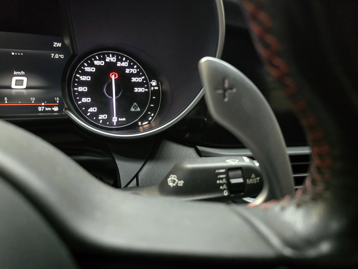 Alfa Romeo Giulia 2.9 V6 Quadrifoglio Bi Xenon Navi Clima Cruise A.S. 19"LM Trofeo 510 PK!
