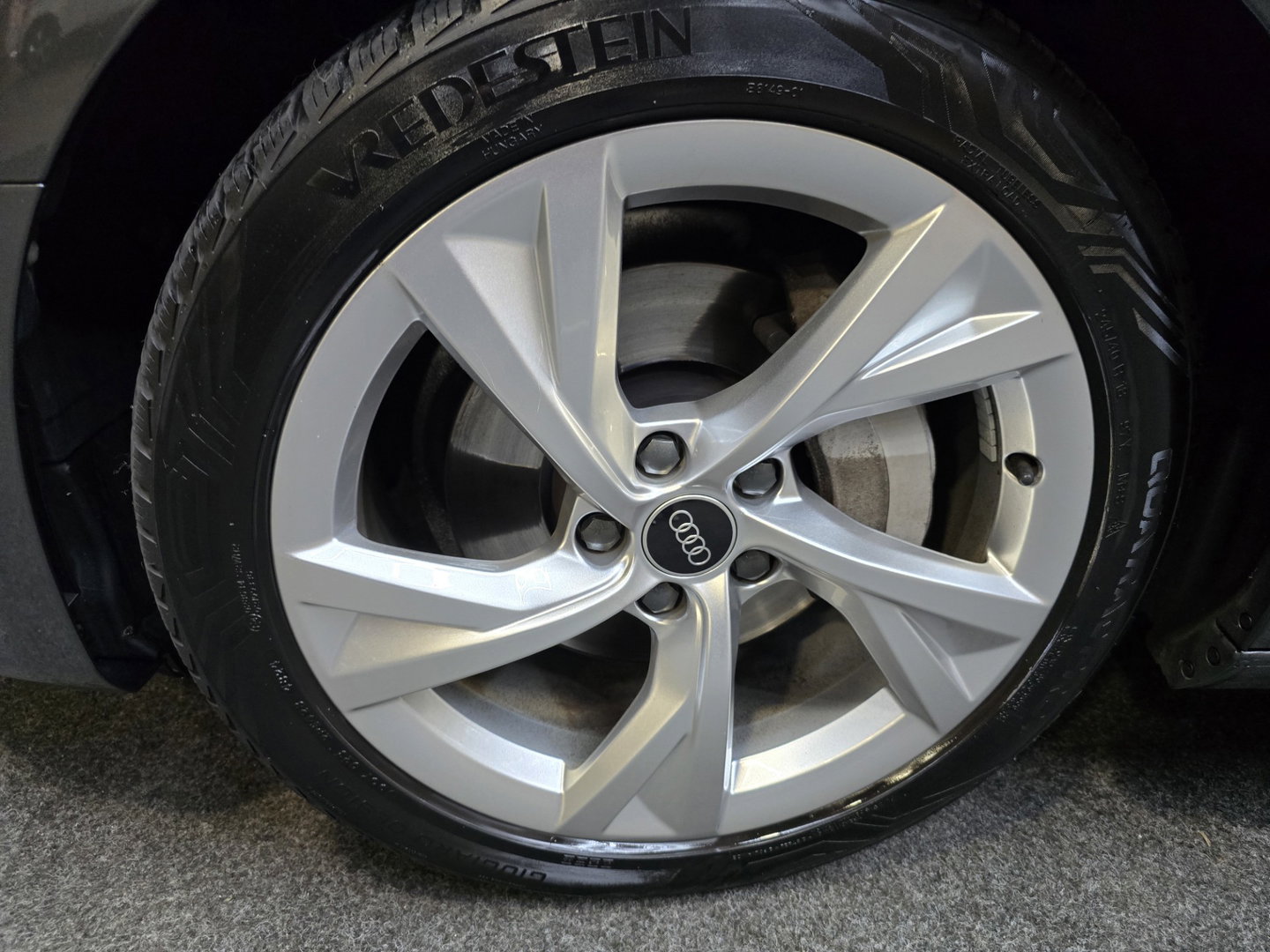 Audi A4 Avant 40 TFSI S edition 3x Sline Navi Clima Led Matrix Trekhaak LM