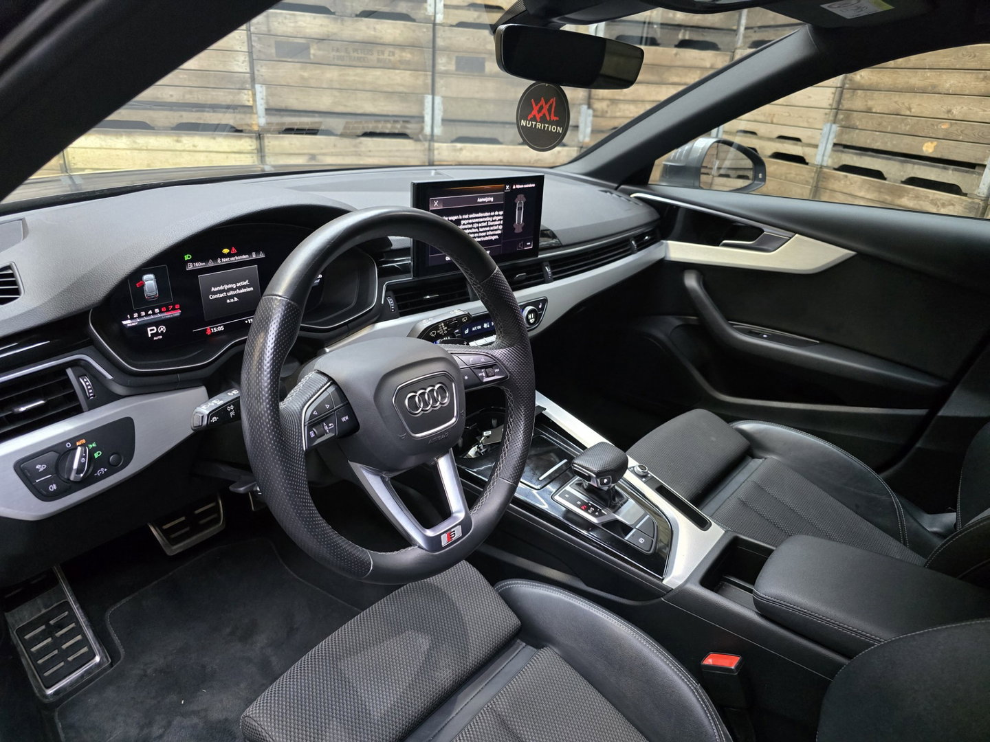 Audi A4 Avant 40 TFSI S edition 3x Sline Navi Clima Led Matrix Trekhaak LM