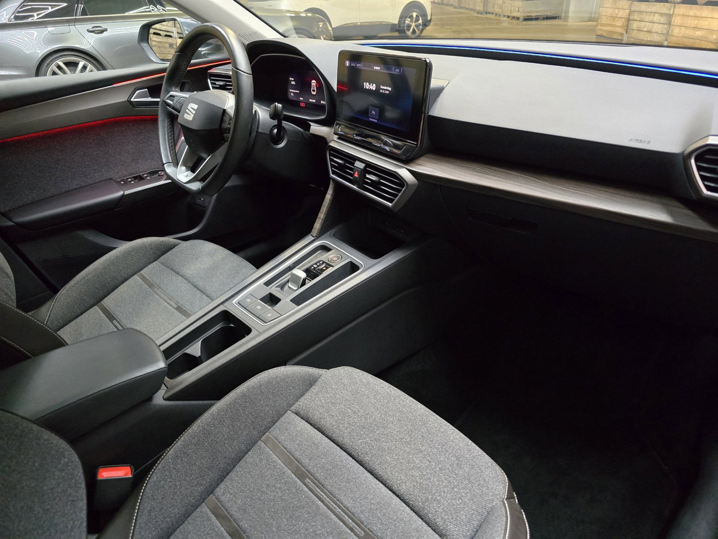 SEAT Leon 1.4 TSI eHybrid PHEV Xcellence Pano Clima Navi Camera 18"LM