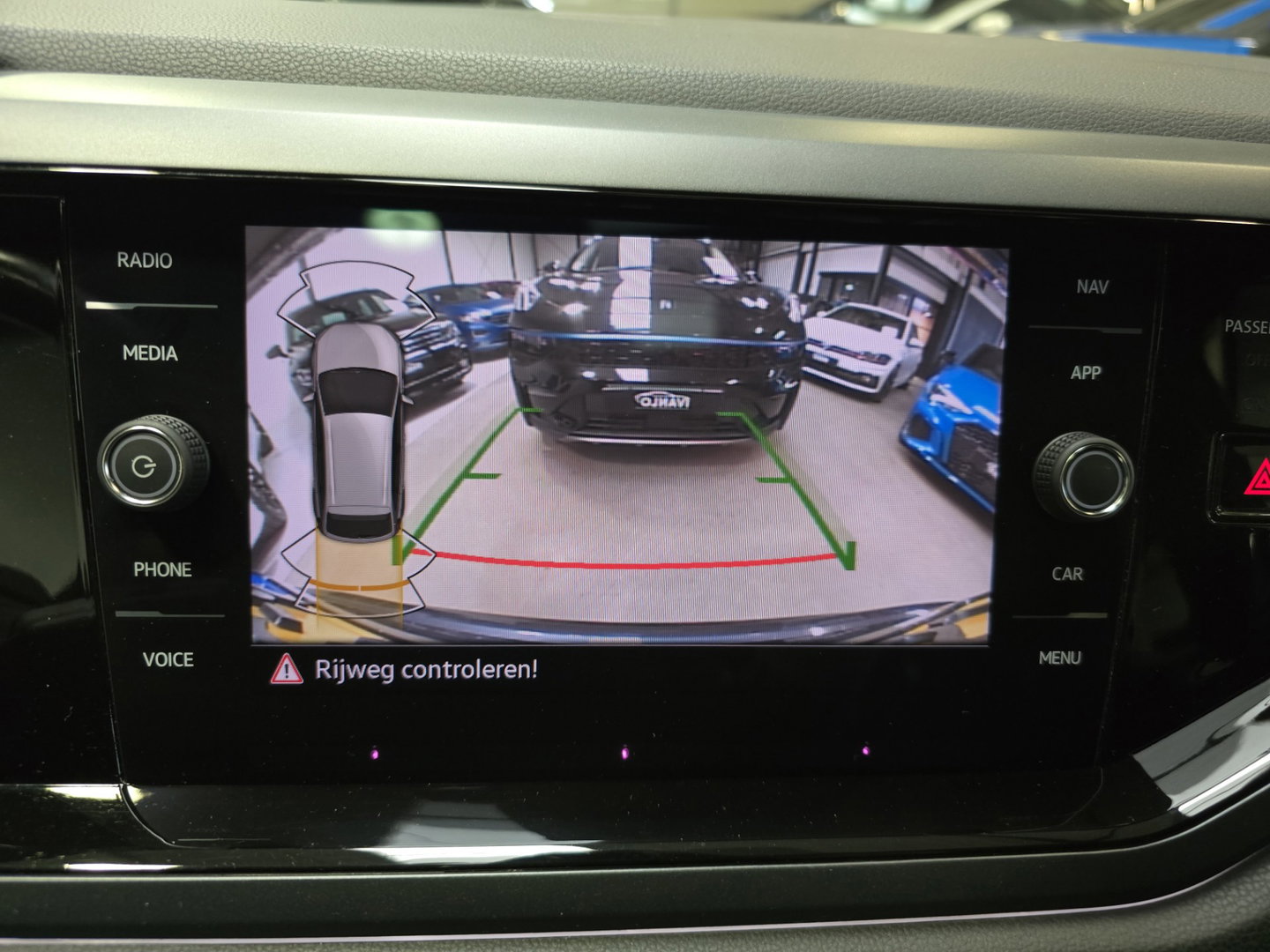 Volkswagen Taigo 1.0 TSI R-Line Business Pano IQ Led Navi Clima Camera 18"LM
