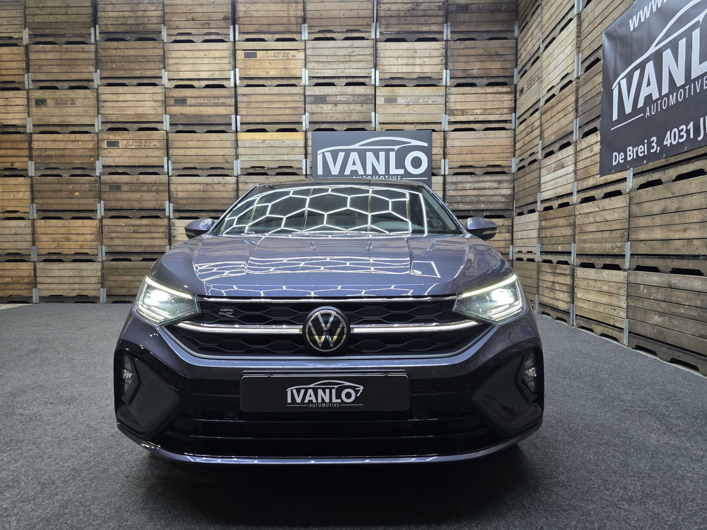 Volkswagen Taigo 1.0 TSI R-Line Business Pano IQ Led Navi Clima Camera 18"LM