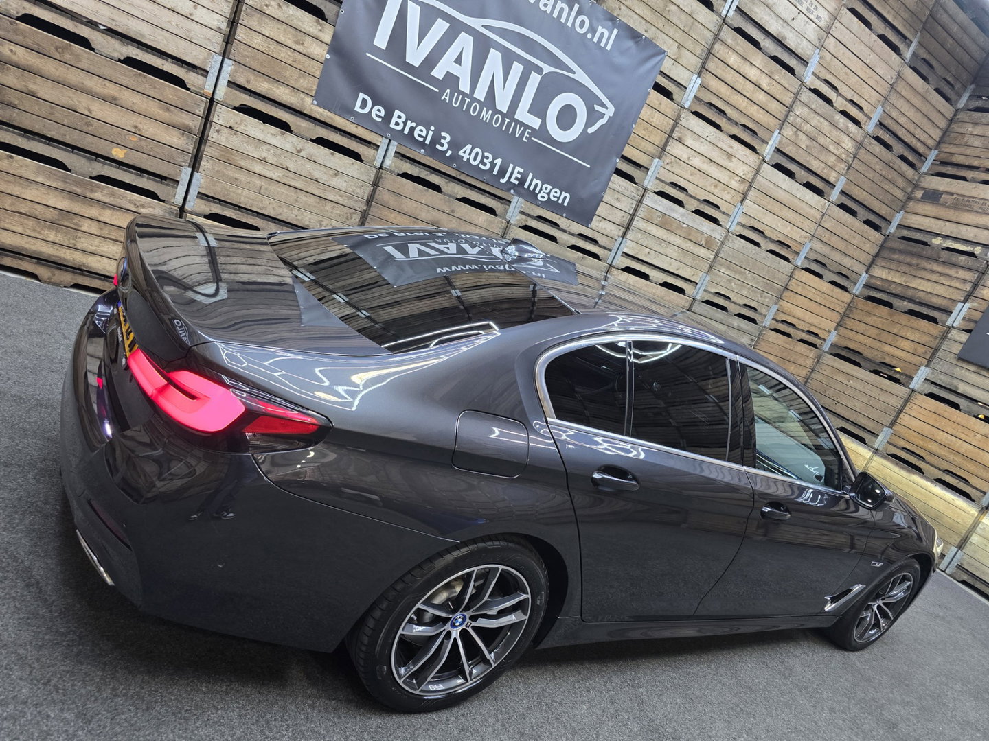 BMW 5 Serie 530e Business Edition Plus HUD Navi LED Memory stoelv en koeling LM
