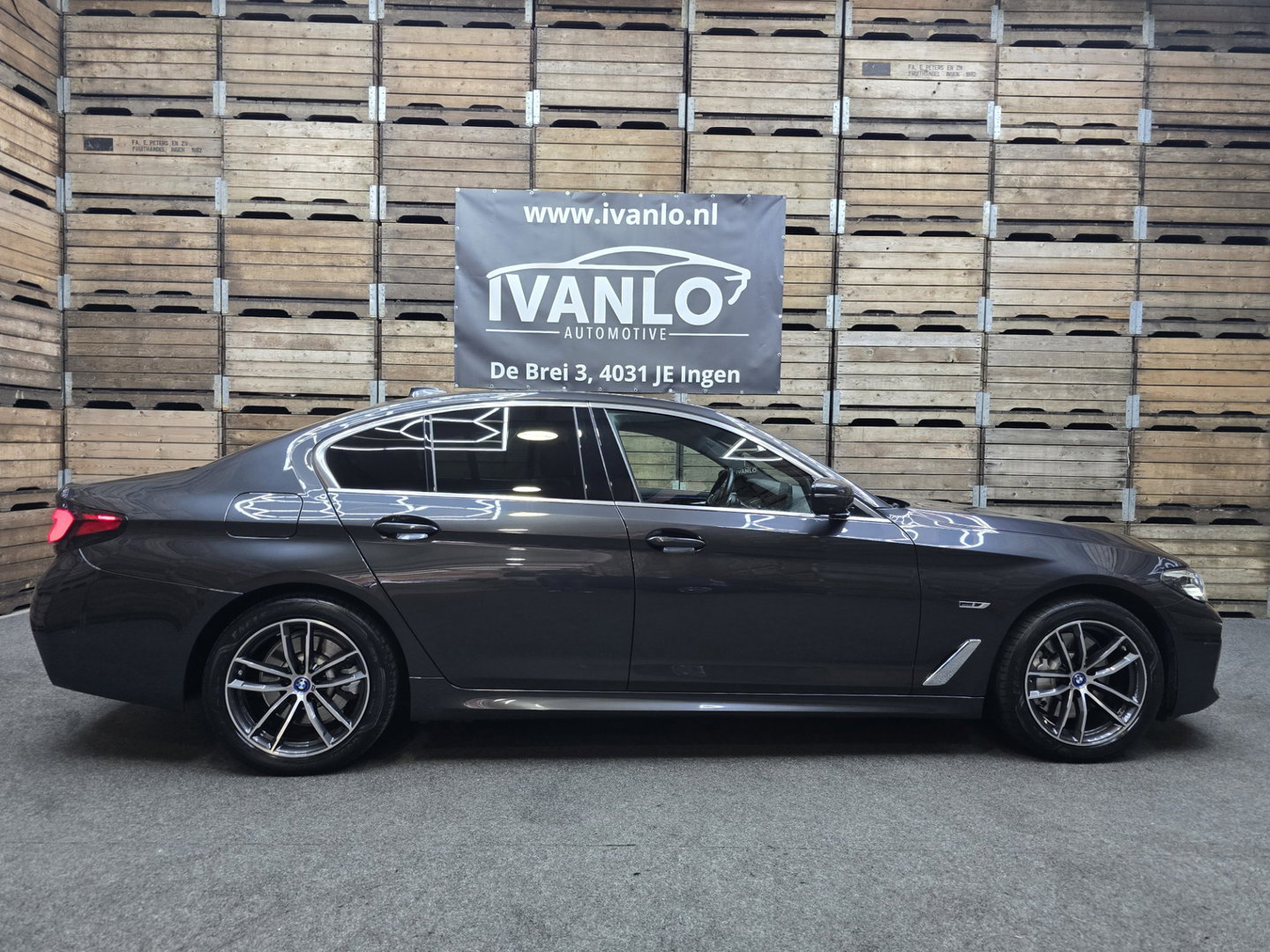 BMW 5 Serie 530e Business Edition Plus HUD Navi LED Memory stoelv en koeling LM