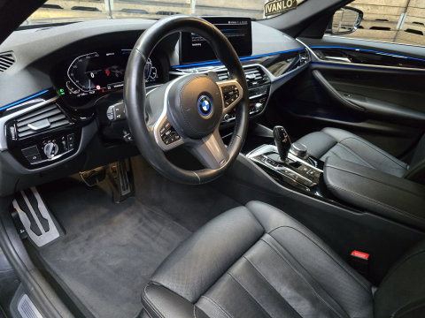 BMW 5 Serie 530e Business Edition Plus HUD Navi LED Memory stoelv en koeling LM