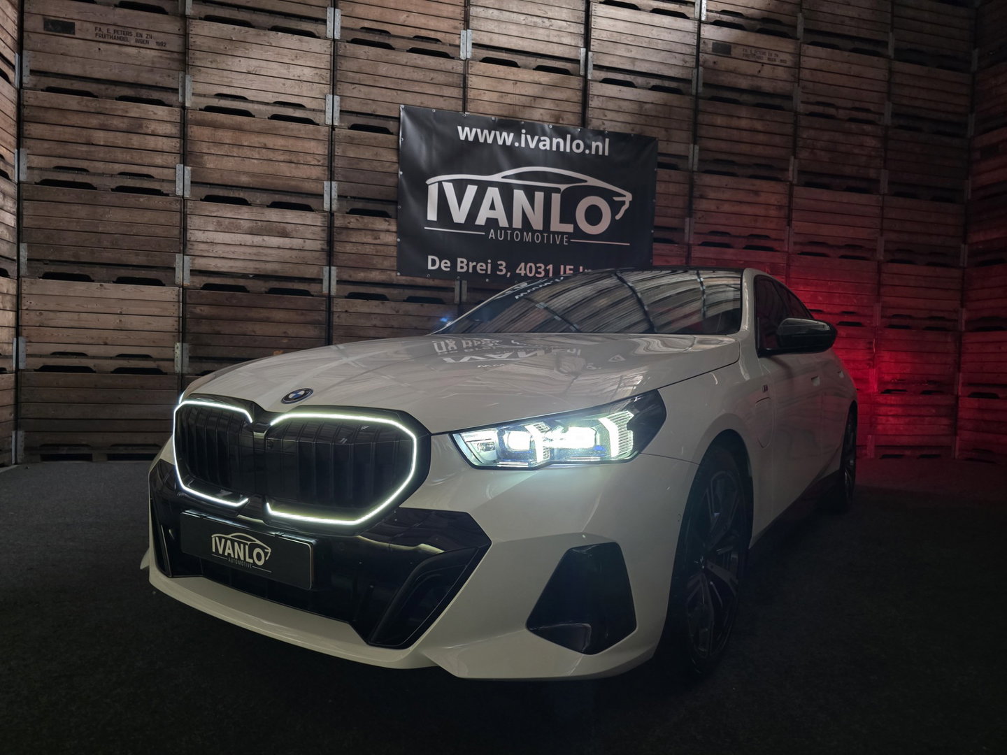 BMW 5 Serie 550e xDrive M Sport Pro Innovatie Pano HUD Carbon VCP 360 20"LM