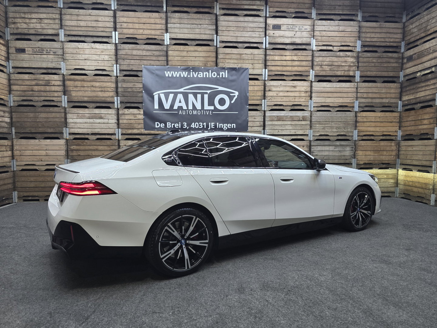 BMW 5 Serie 550e xDrive M Sport Pro Innovatie Pano HUD Carbon VCP 360 20"LM