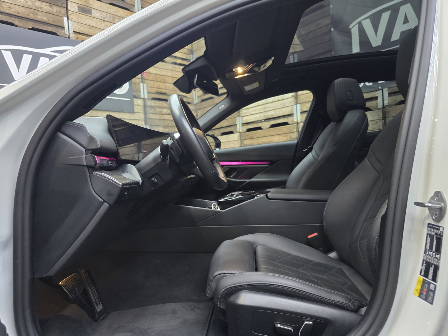 BMW 5 Serie 550e xDrive M Sport Pro Innovatie Pano HUD Carbon VCP 360 20"LM