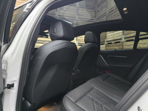 BMW 5 Serie 550e xDrive M Sport Pro Innovatie Pano HUD Carbon VCP 360 20"LM