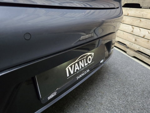 Toyota Prius 2.0 Plug-in Executive Panoramadak Navi clima camera LM