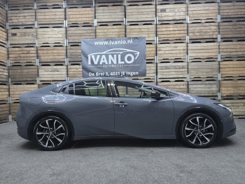 Toyota Prius 2.0 Plug-in Executive Panoramadak Navi clima camera LM