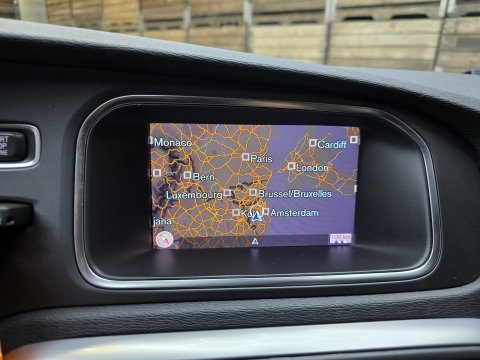 Volvo V40 1.5 T3 Kinetic R Design Pano LED Camera Trekhaak Clima Cruise LM