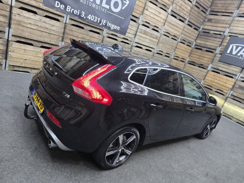 Volvo V40 1.5 T3 Kinetic R Design Pano LED Camera Trekhaak Clima Cruise LM