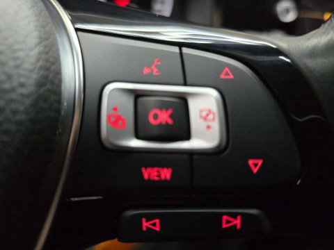 Volkswagen Polo 1.0 TSI Comfortline Navi Carplay PDC V&A Airco Cruise