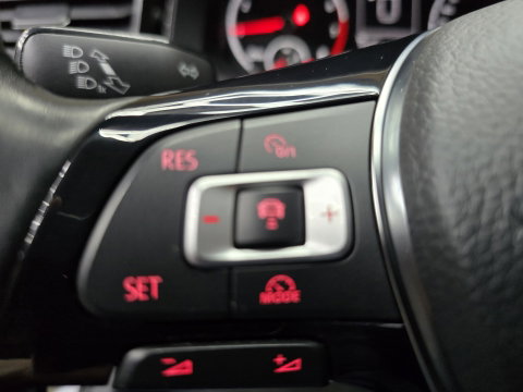 Volkswagen Polo 1.0 TSI Comfortline Navi Carplay PDC V&A Airco Cruise