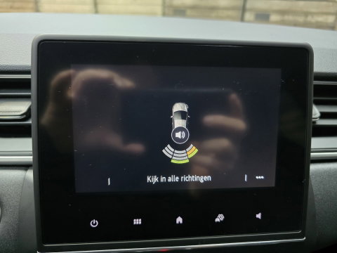 Renault Captur 1.6 E-Tech Hybrid 145 Limited Navigatie Clima Cruise LED LM 98.3 SOH