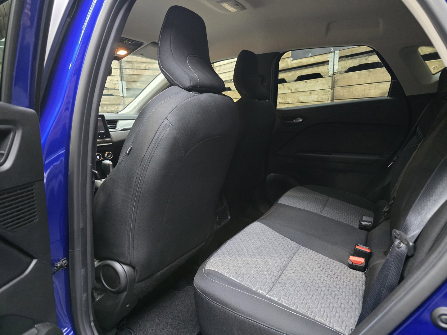 Renault Captur 1.6 E-Tech Hybrid 145 Limited Navigatie Clima Cruise LED LM 98.3 SOH