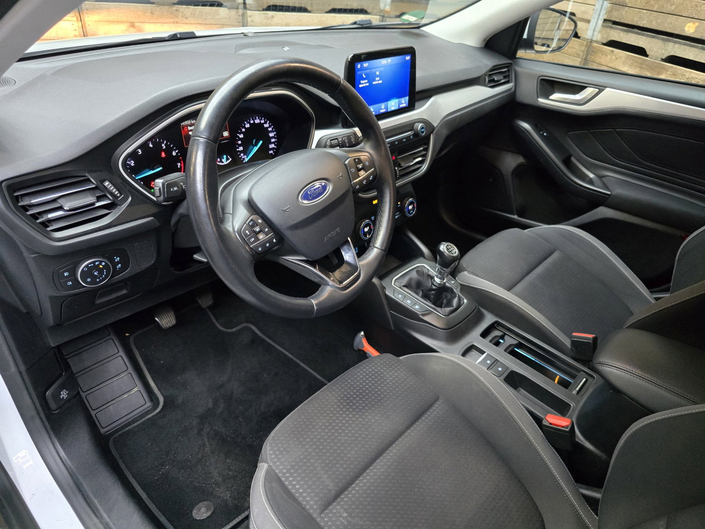 Ford Focus 1.0 EcoBoost Trend Edition Business PDC Navi Clima Cruise LM