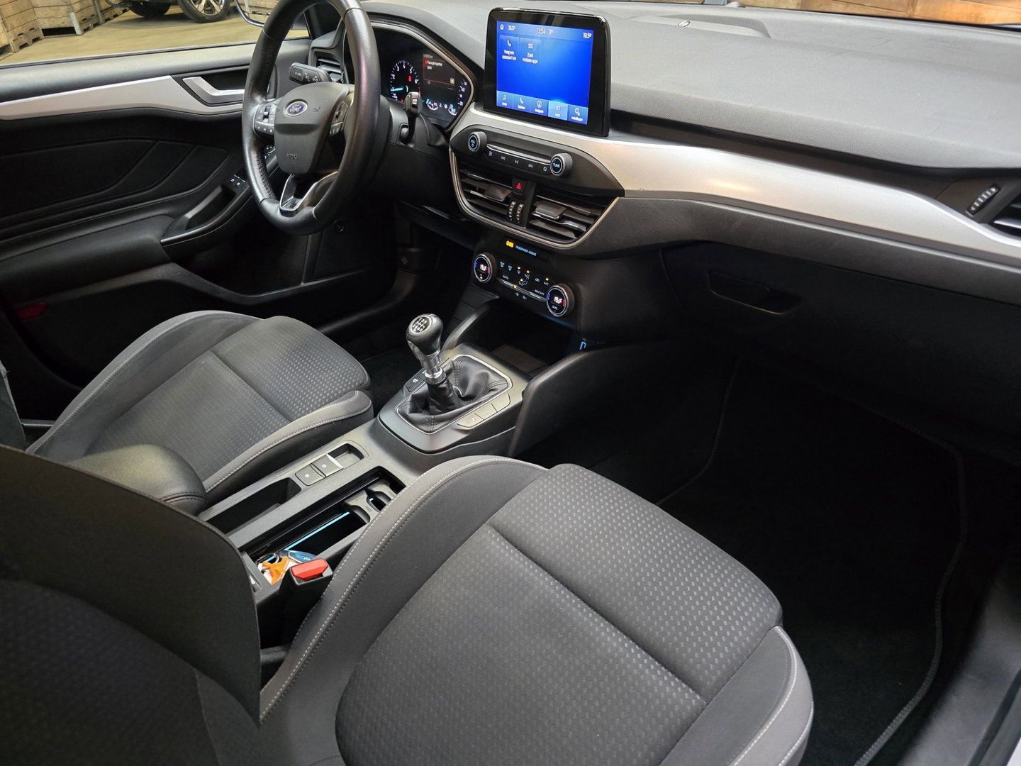 Ford Focus 1.0 EcoBoost Trend Edition Business PDC Navi Clima Cruise LM