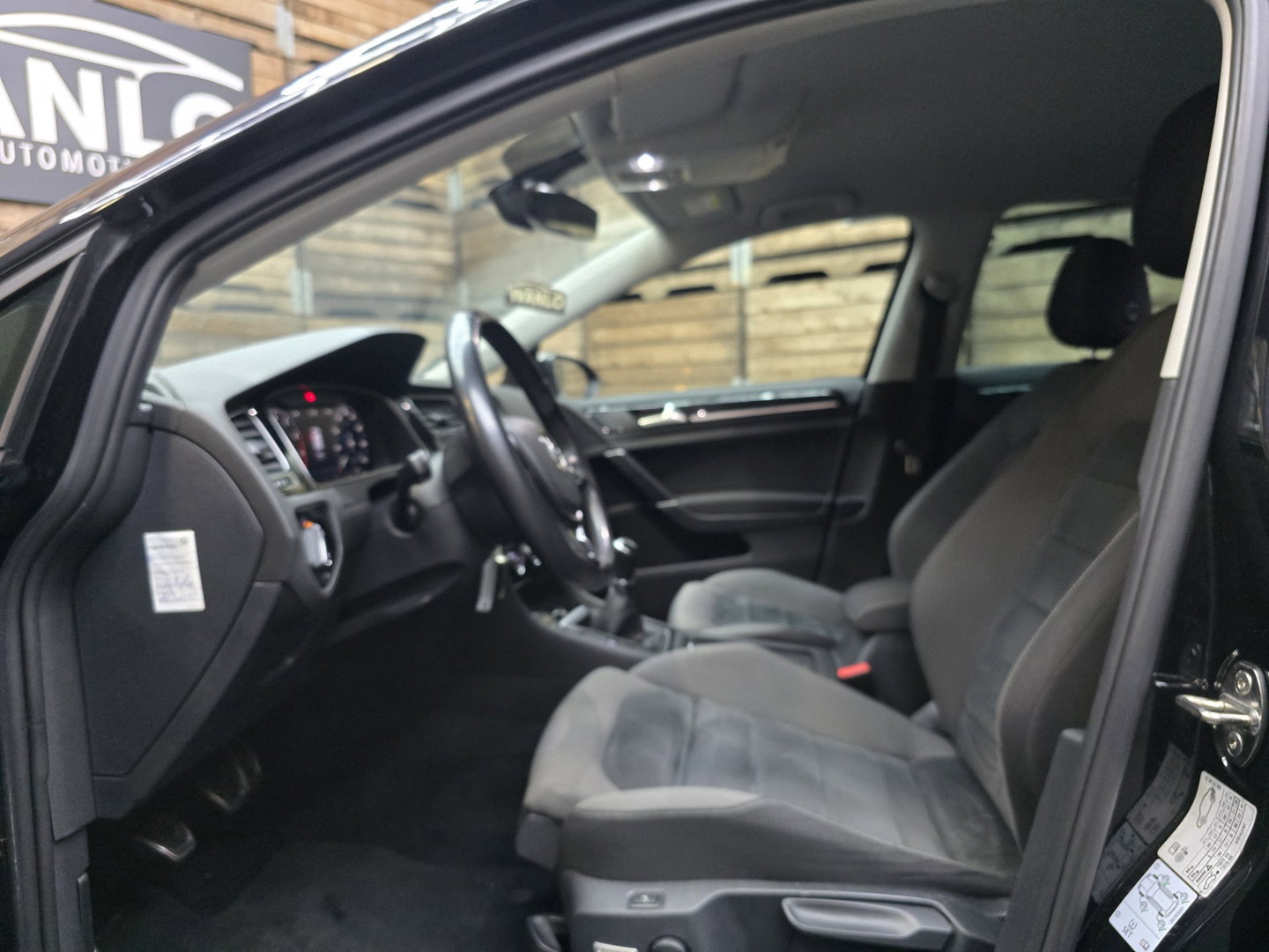 Volkswagen Golf 1.4 TSI R-Line Highline VCP LED Matrix Clima Carplay Navi 17"LM