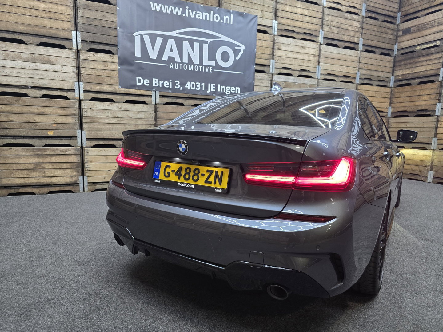 BMW 3-serie 330e eDrive Edition M sport HUD Pano Leder Camera perf 19"LM