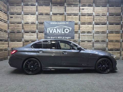 BMW 3-serie 330e eDrive Edition M sport HUD Pano Leder Camera perf 19"LM