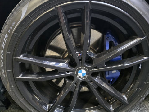 BMW 3-serie 330e eDrive Edition M sport HUD Pano Leder Camera perf 19"LM